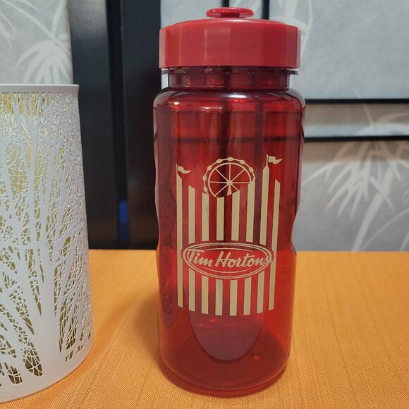Very Rare 2020 Tim Hortons US Franchisee Water Bottle - Exclusive - Picture 1 of 3
